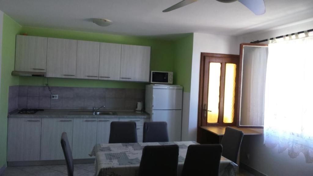 Apartments Ninske Vodice Quarto foto